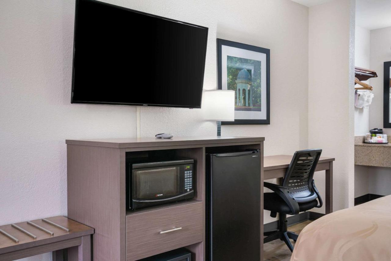 Quality Inn Greenville Near University Exterior foto